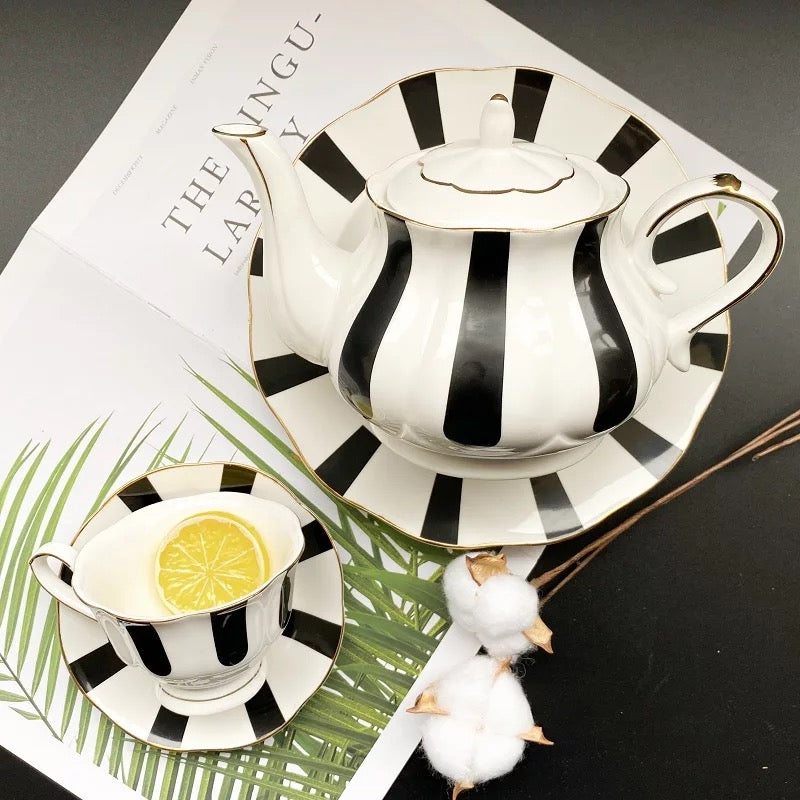 Hepburn Tea Set