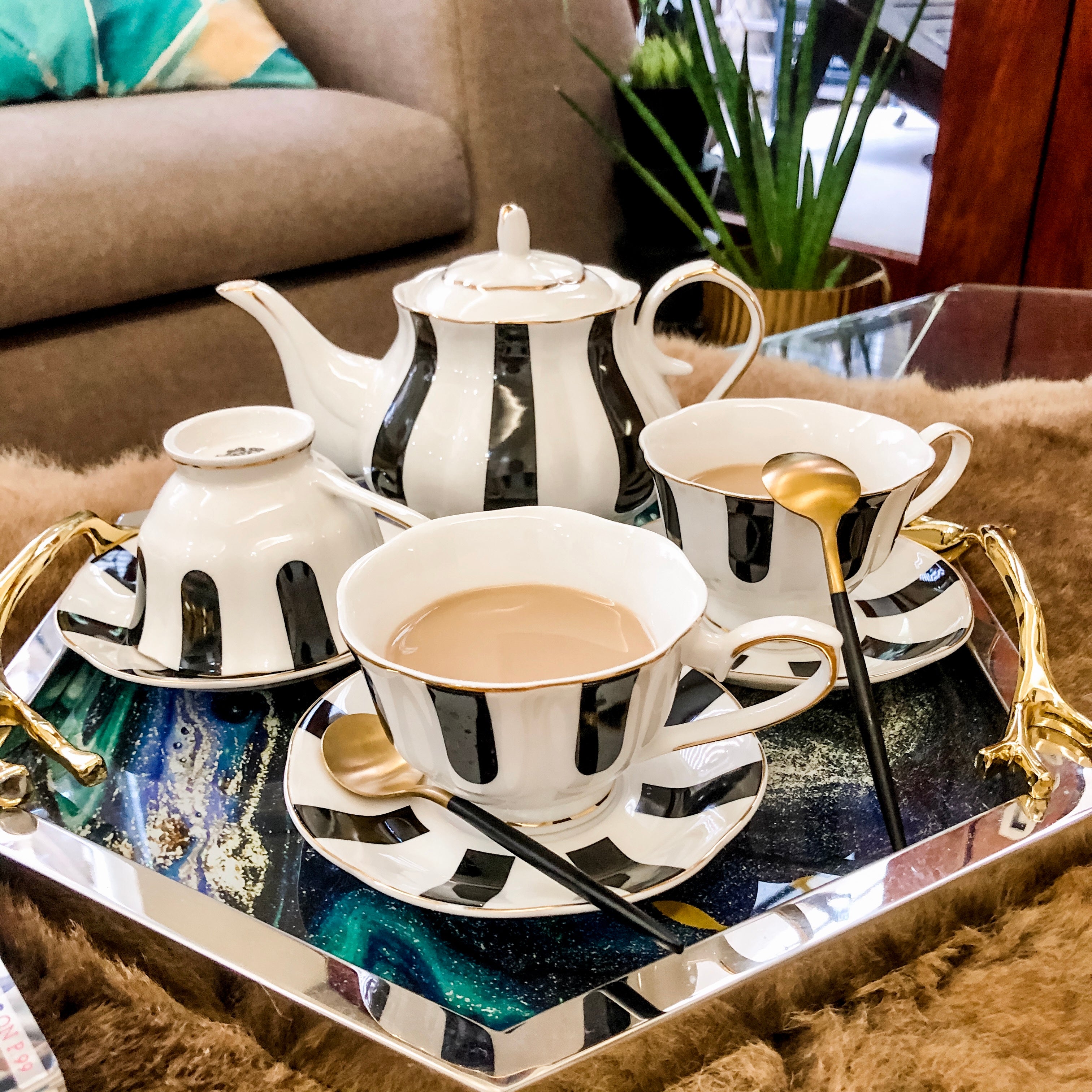 Hepburn Tea Set