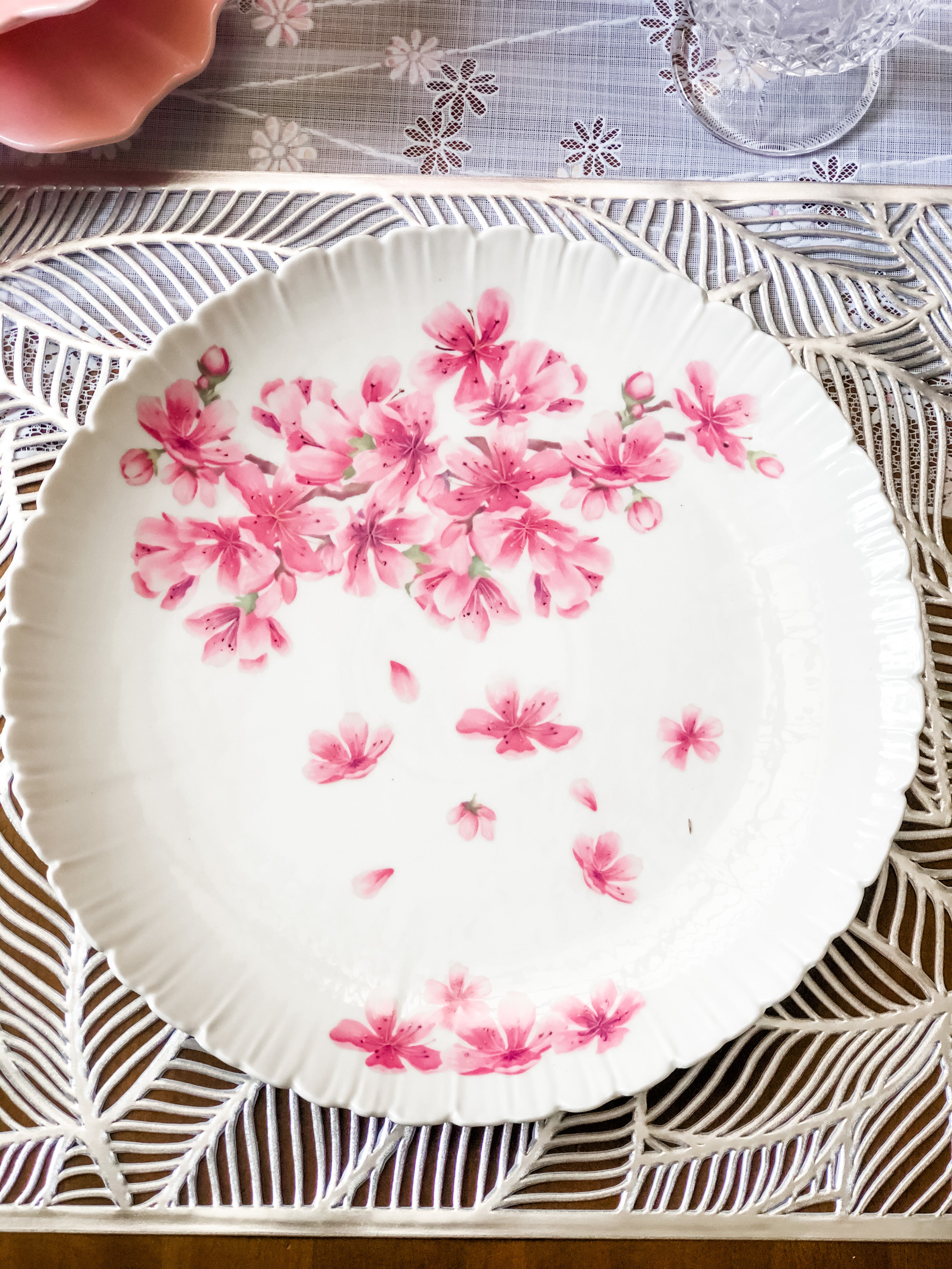 Elle Flower Plate and Bowl Set – at home with Maria