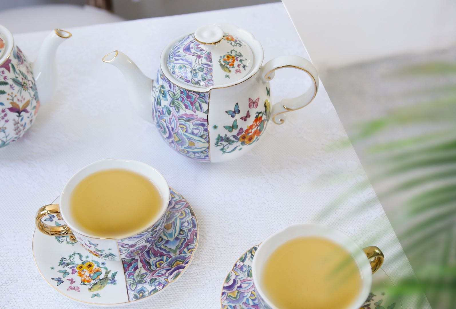 Peri Butterflies Mismatch Tea Set