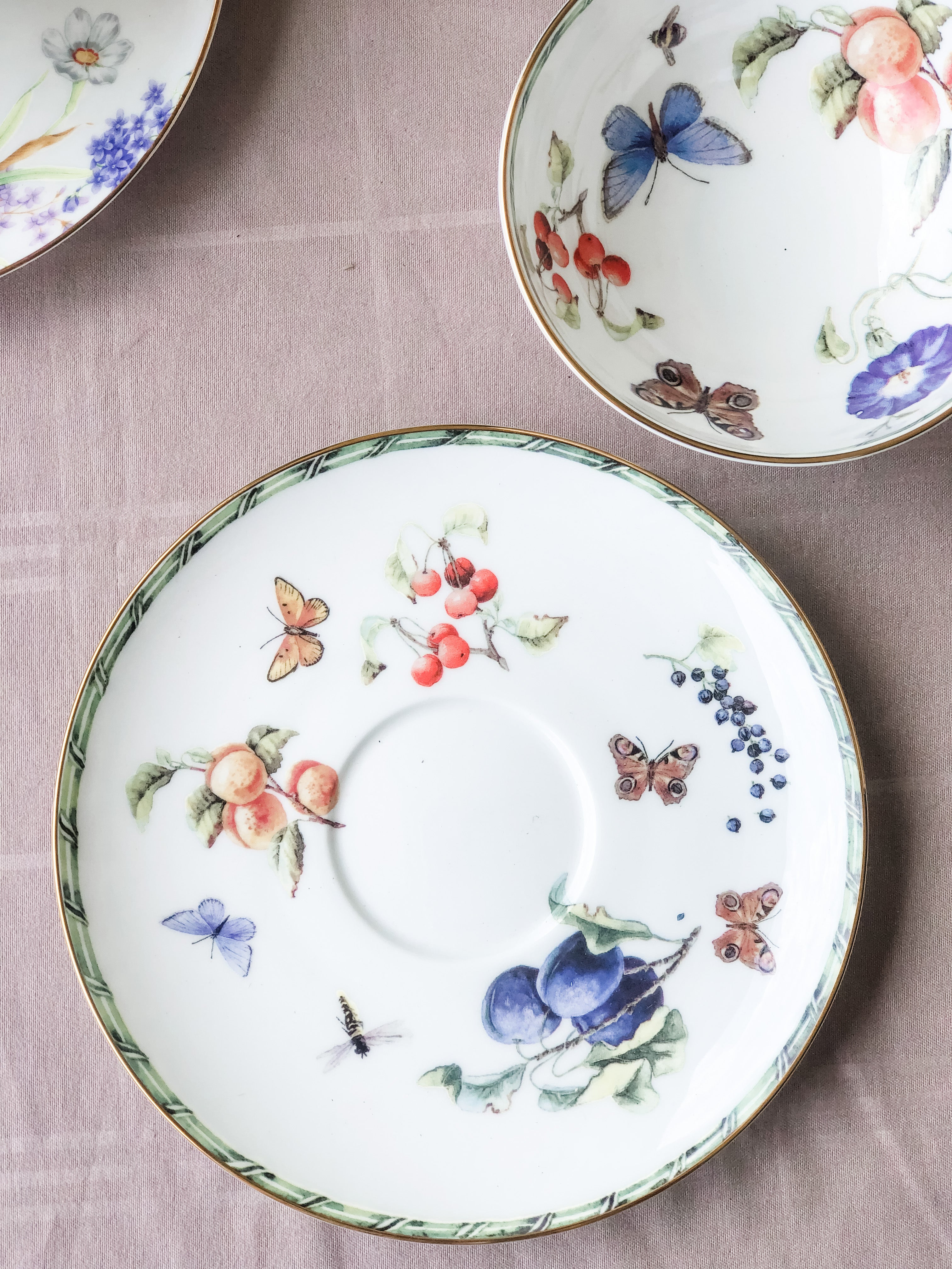 Butterflies and Berries Madonna Cup Set