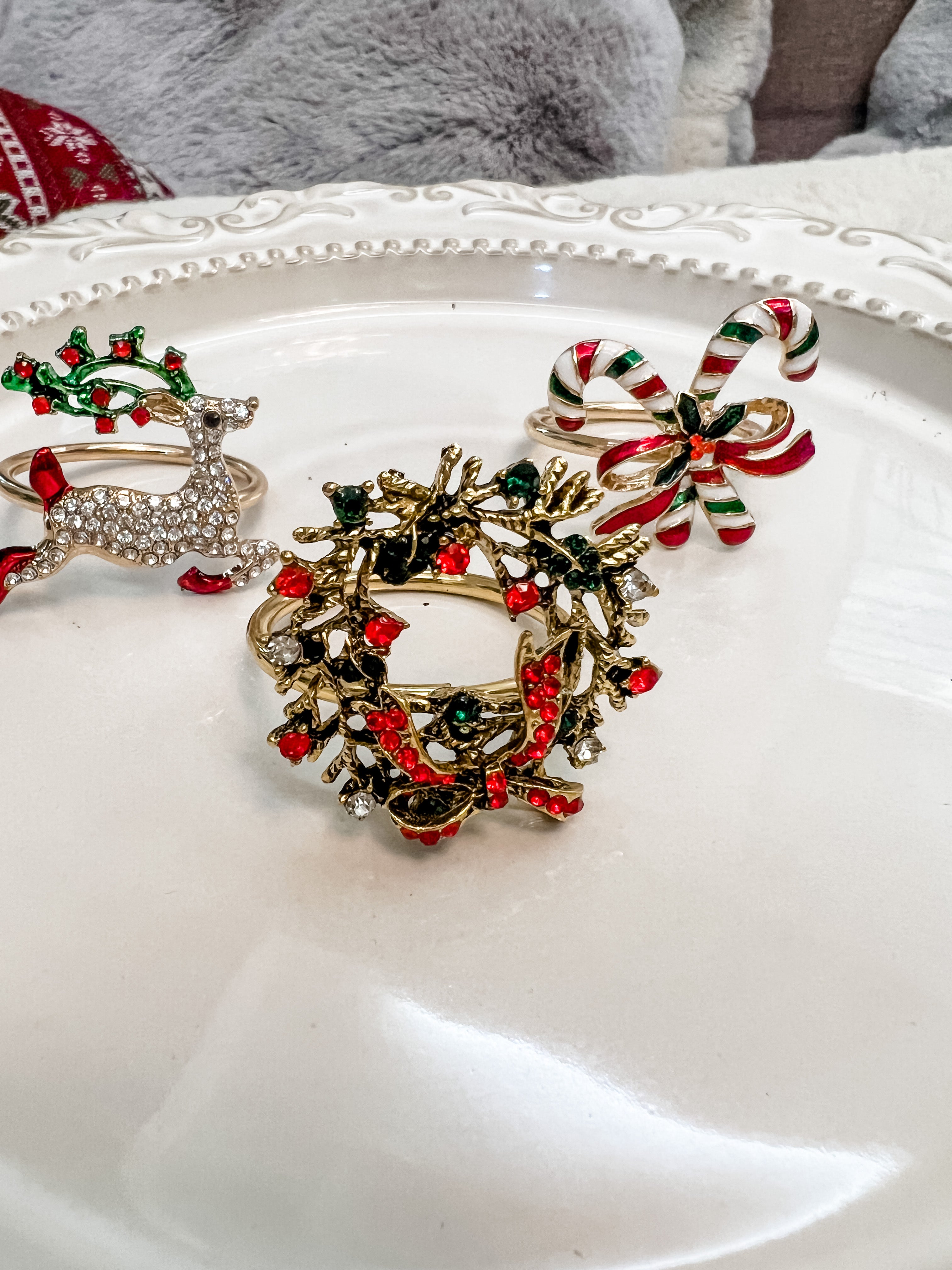 Christmas wreath napkin on sale rings